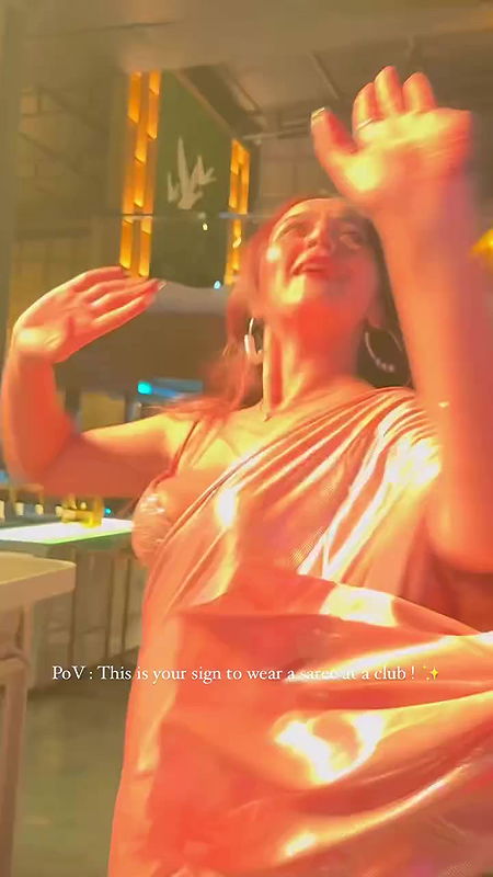 DIPANKANA SLUTTY SEXY TEASE IN SAREE FAPWORTHY SIZZLING IN CLUB