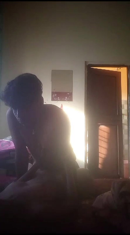 Desi gorgeous teen fucking with thick dick bf