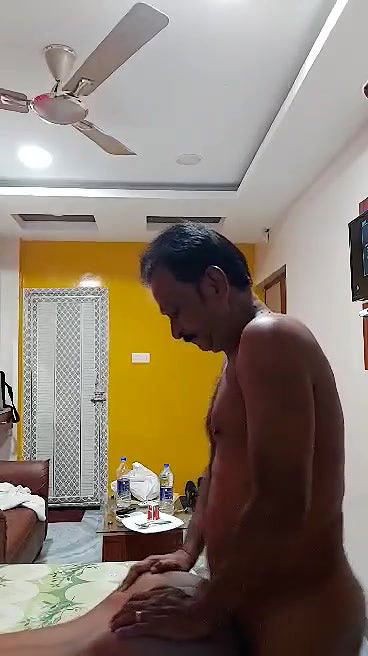 Bengali Chubby Bhabhi Illicit Sex With Boss