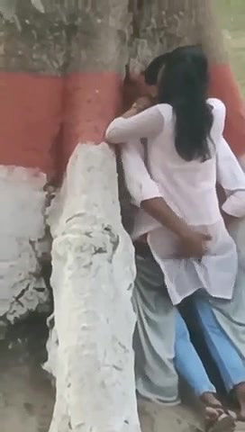 Viral Tamil College Lover Outdoor Romance Secretly Recorded2