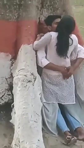 Viral Tamil College Lover Outdoor Romance Secretly Recorded2