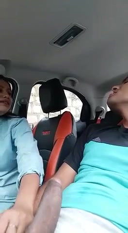 Horny Girlfriend Sucking Boyfriend Cock In Car