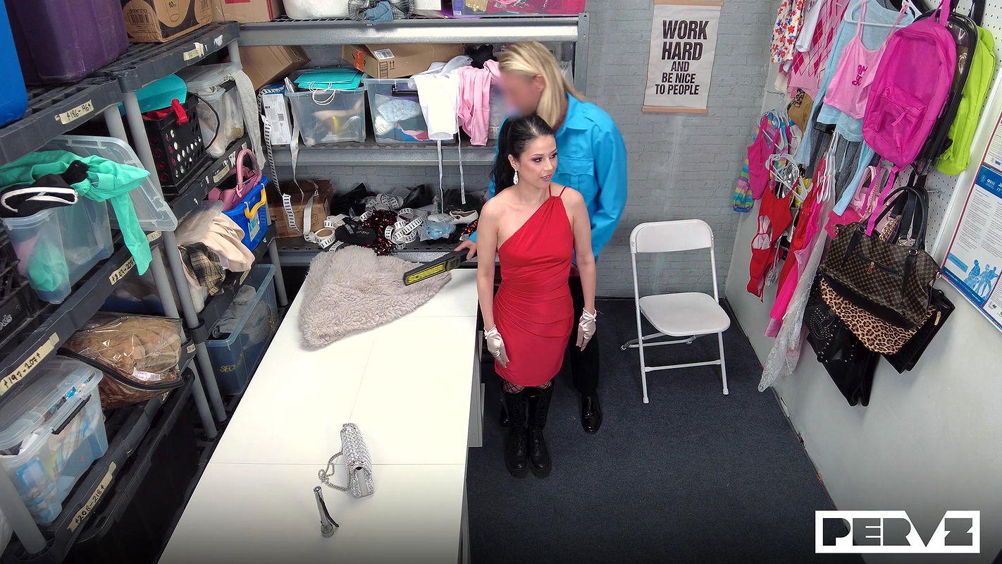Shoplyfter Mylf with Penelope Reed in Case No. 8004265 – A Stripper_ A Private Show Can Get Her Out Of Trouble