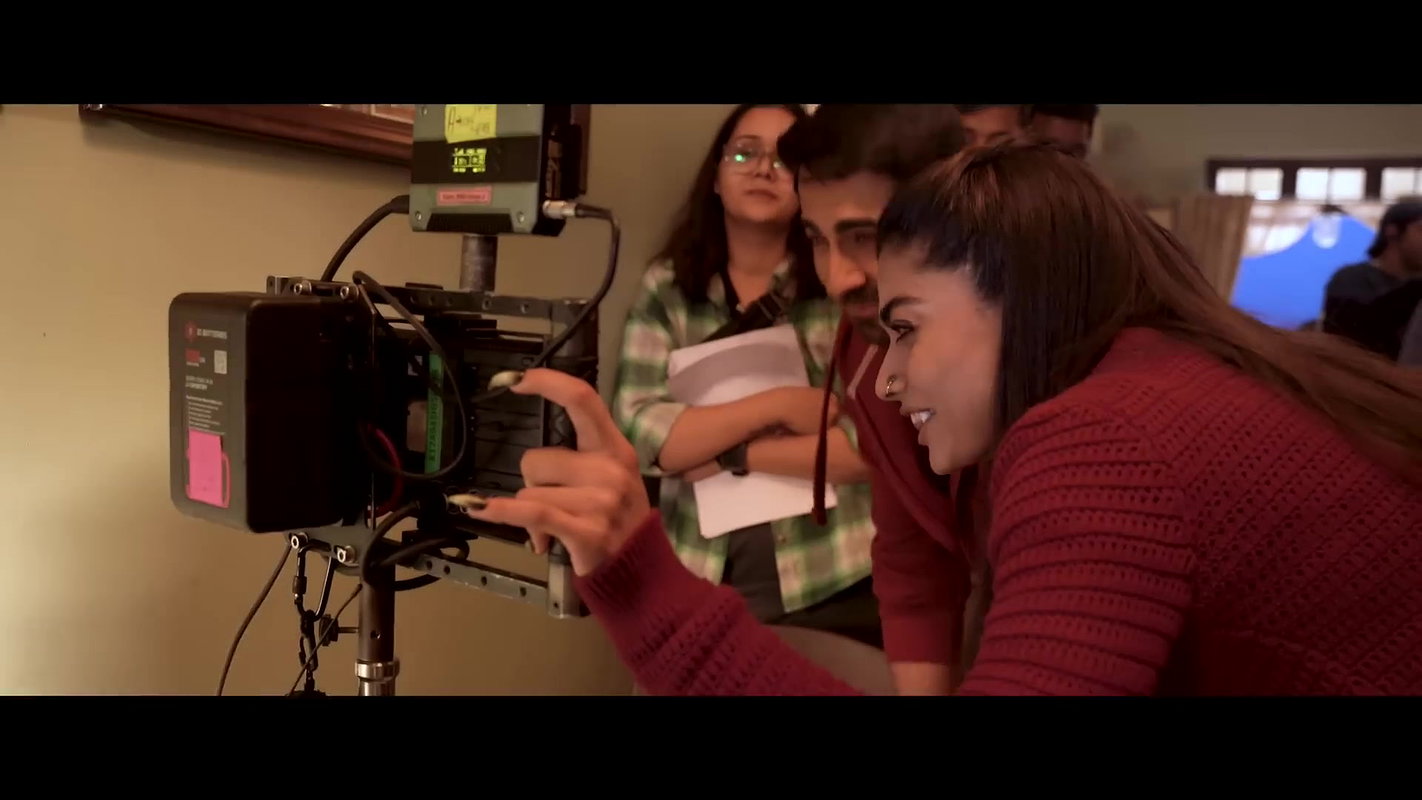Slutty Rashmika Mandanna Super Hot Milky Boobs & Navel Show-1080P