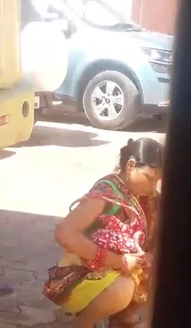 Mature Aunty Pissing Behind The Bus Secretly Recorded