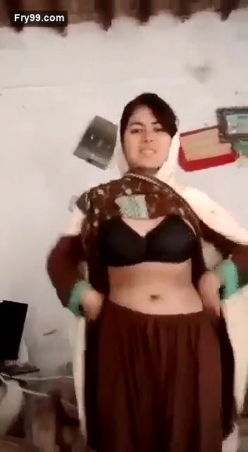 Beautiful Pathan Girl Showing Boobs