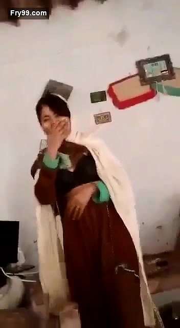 Beautiful Pathan Girl Showing Boobs