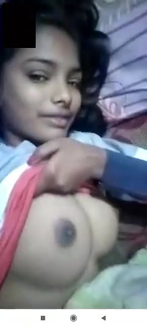 Desi girl showing