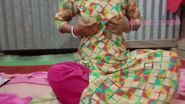Beautiful Bengali Bhabhi Tumpa’s Boobs And Pussy Look Lund Will Be Candid