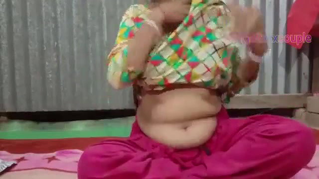Beautiful Bengali Bhabhi Tumpa’s Boobs And Pussy Look Lund Will Be Candid