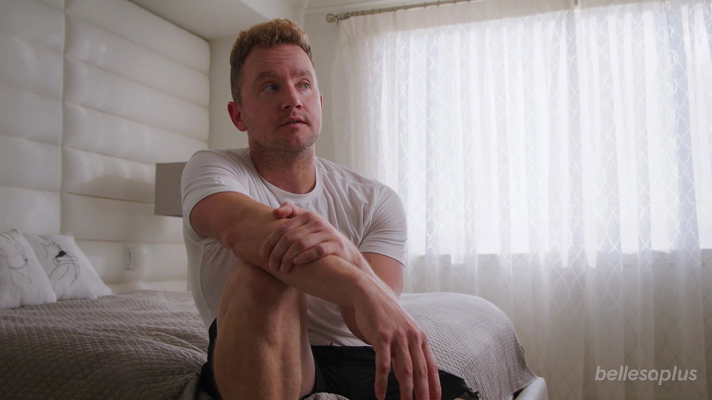 Bellesa House with Violet Myers in Episode 265_ Violet & Van