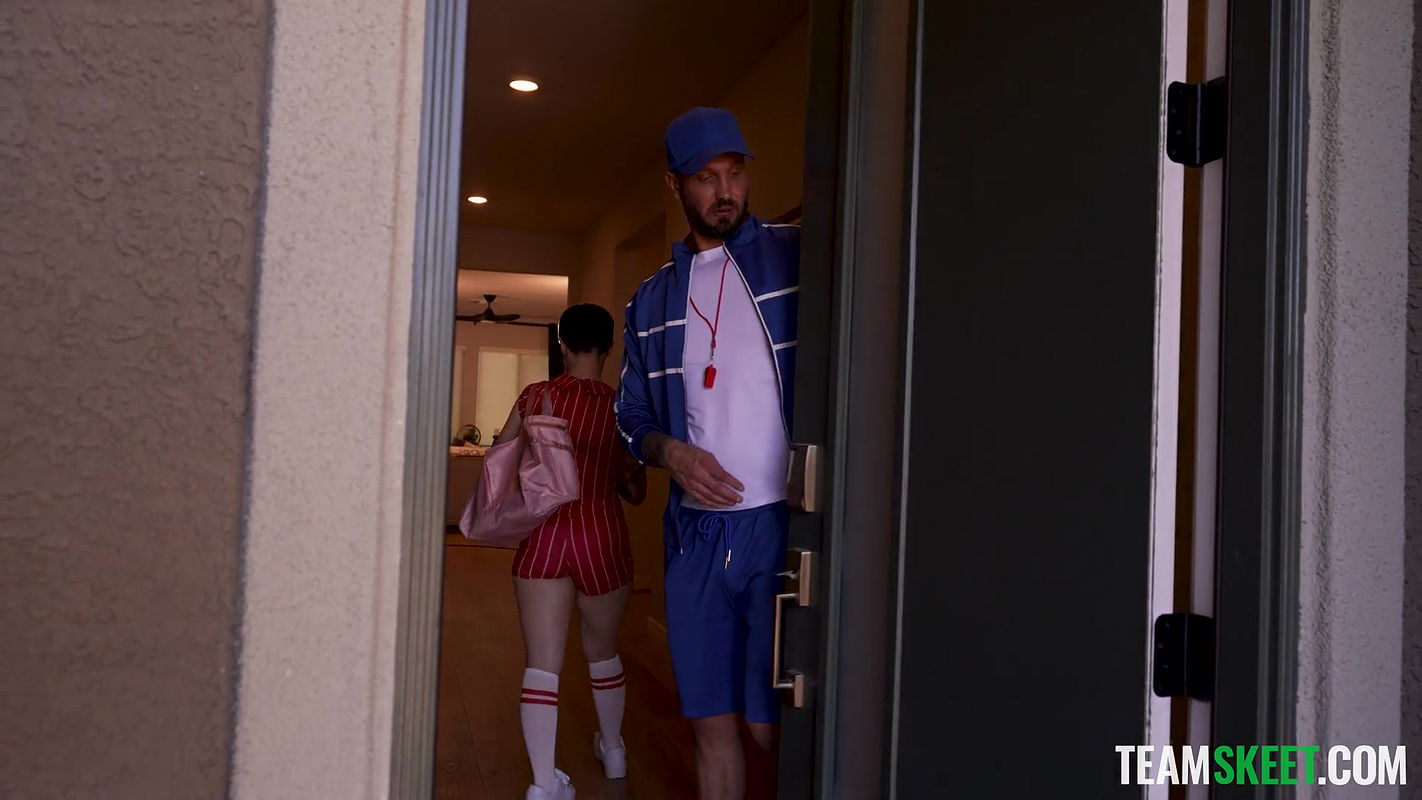 Teen Pies with Raee Ripley in Take One For The Team_ She Needs Her Coach’s Cum to Focus