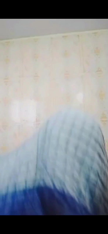 Desi gf showing nude while bathing 2 videos
