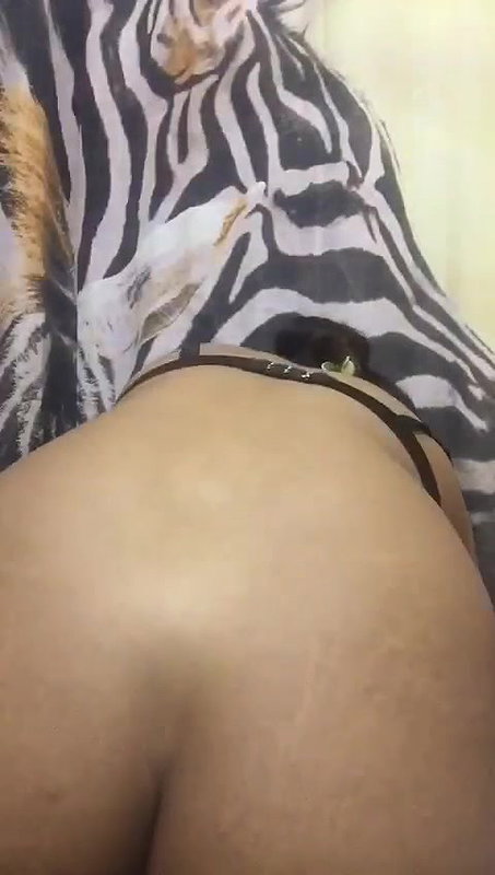 Sexy Girlfriend Showing Nude And Teasing