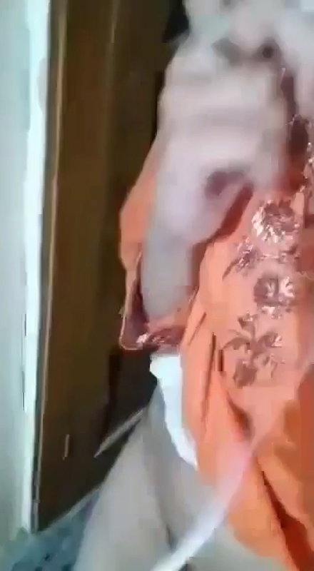 Indian cute girl showing her pussy and boobs on video call