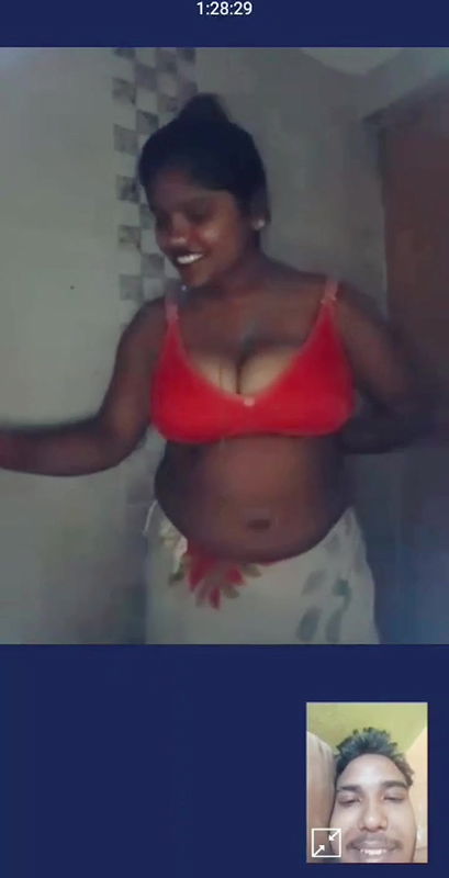 Big Boobs Bhabi VC with BF Showing Nude