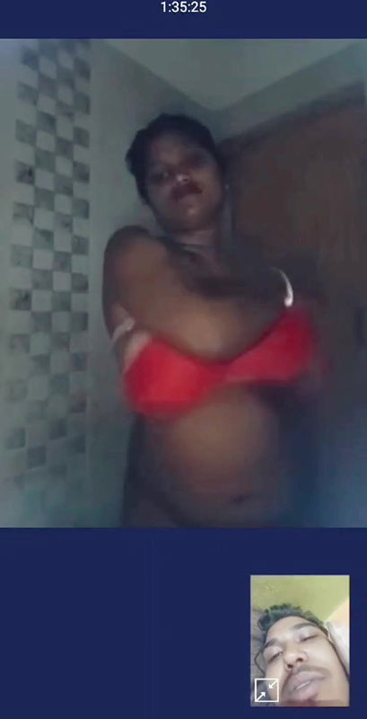 Big Boobs Bhabi VC with BF Showing Nude