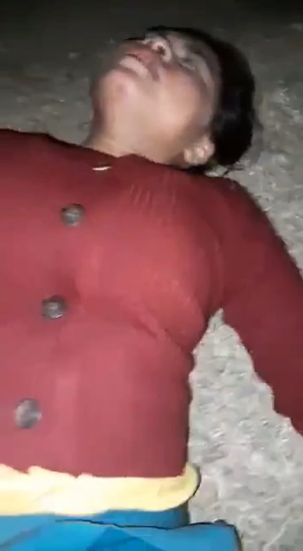 Desi village girl midnight fucking with lover