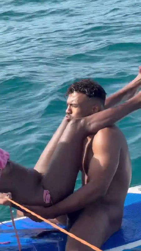 Indian suraya ndia threesome fuking in middle of water on boat