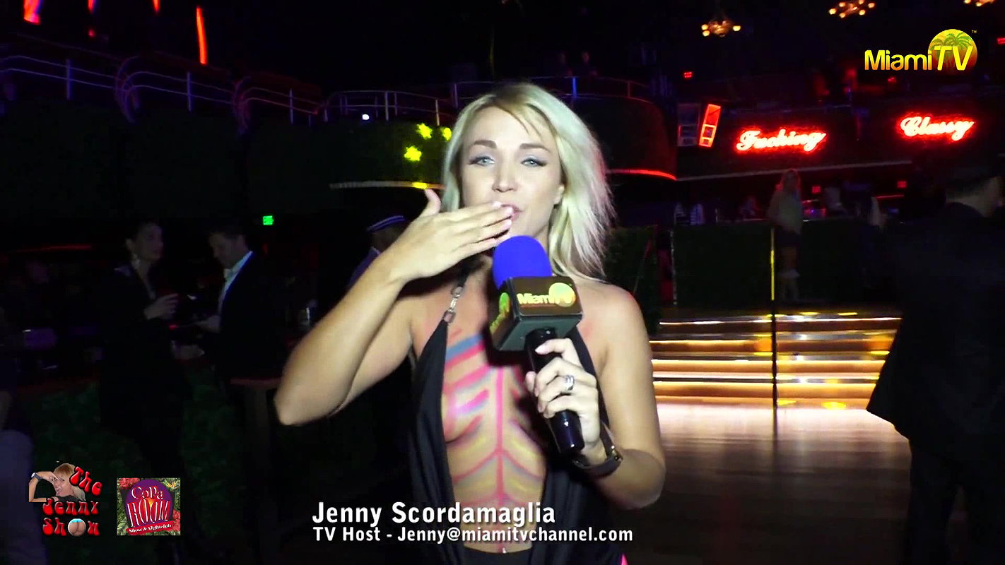Jenny Scordamaglia Hot Hanging Boobs Show