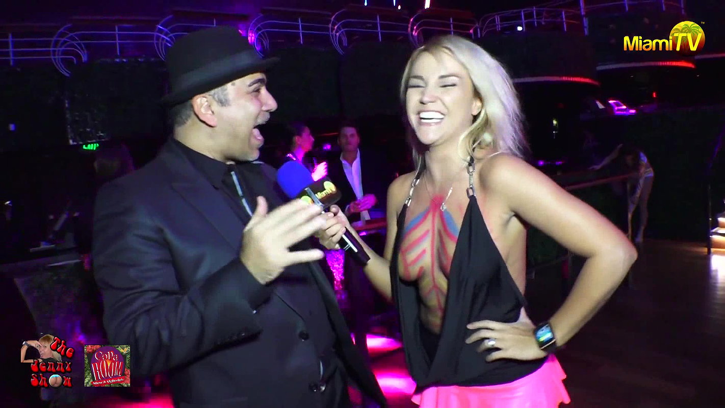 Jenny Scordamaglia Hot Hanging Boobs Show