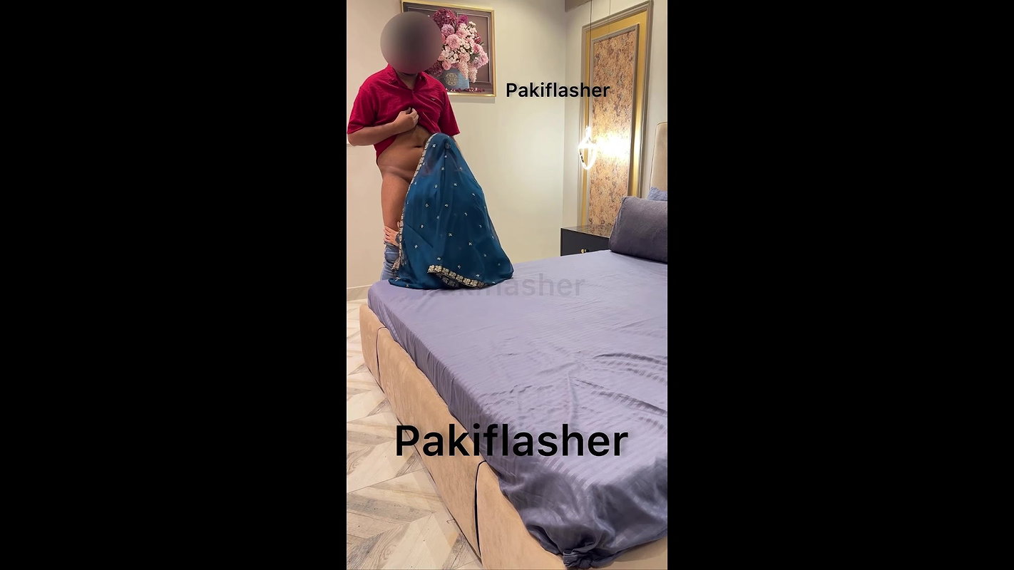 Paki flasher sania fucking by pizza delivery boy