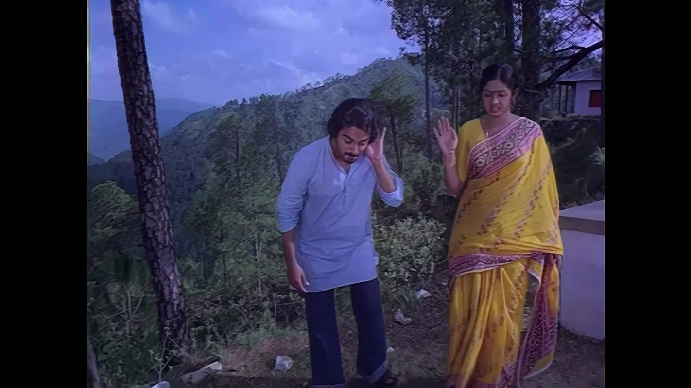 Sridevi Hot Boob Ass Shake Song3-Varumaiyin Niram Sivappu1980