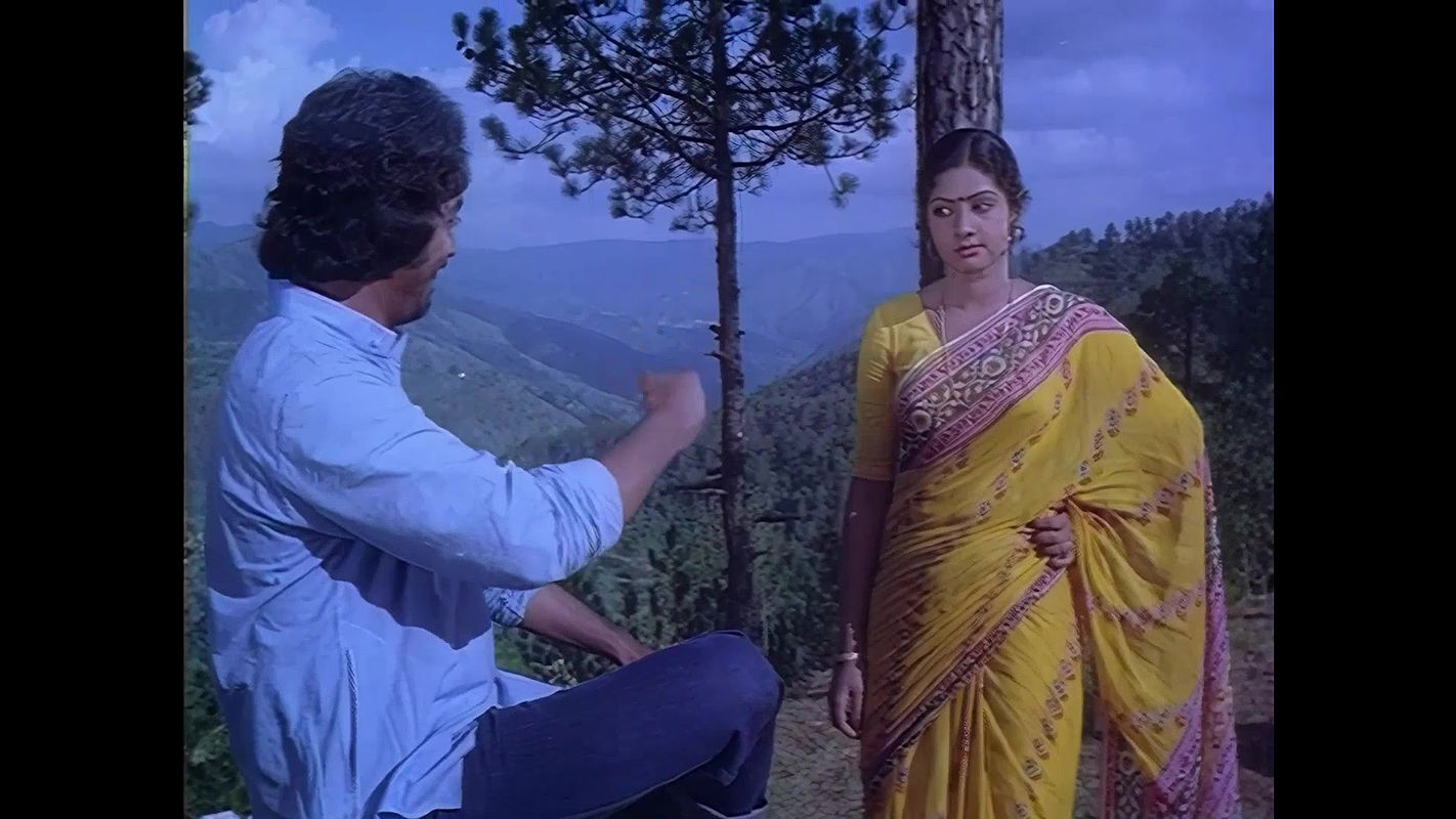 Sridevi Hot Boob Ass Shake Song3-Varumaiyin Niram Sivappu1980