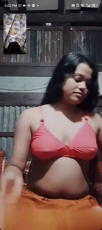Village desi babe showing her boobs on video call with little shy