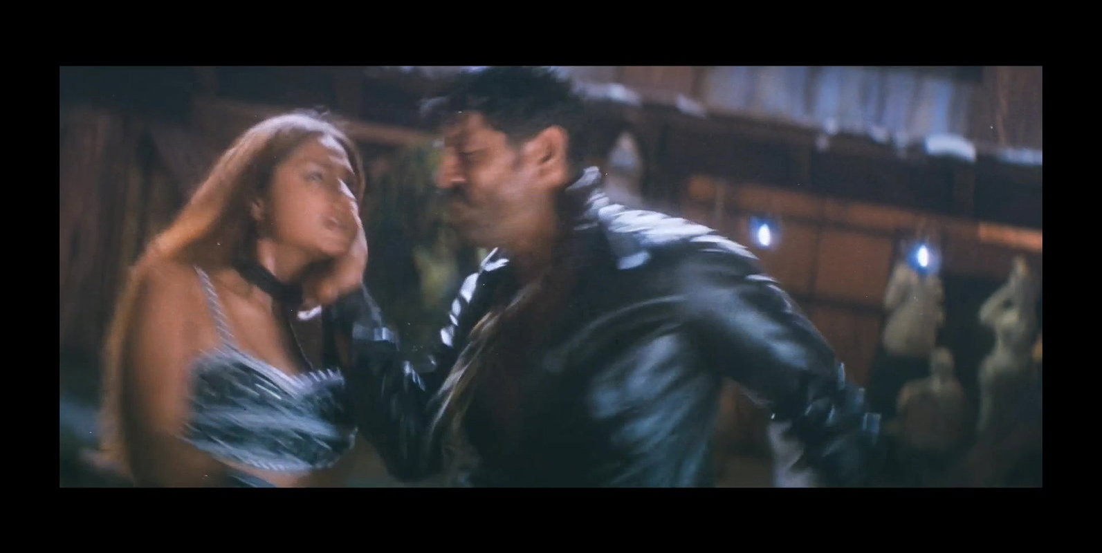Priyanka trivedi Hot song- Putham.puthiyathada Uncut- kadhal sadugudu