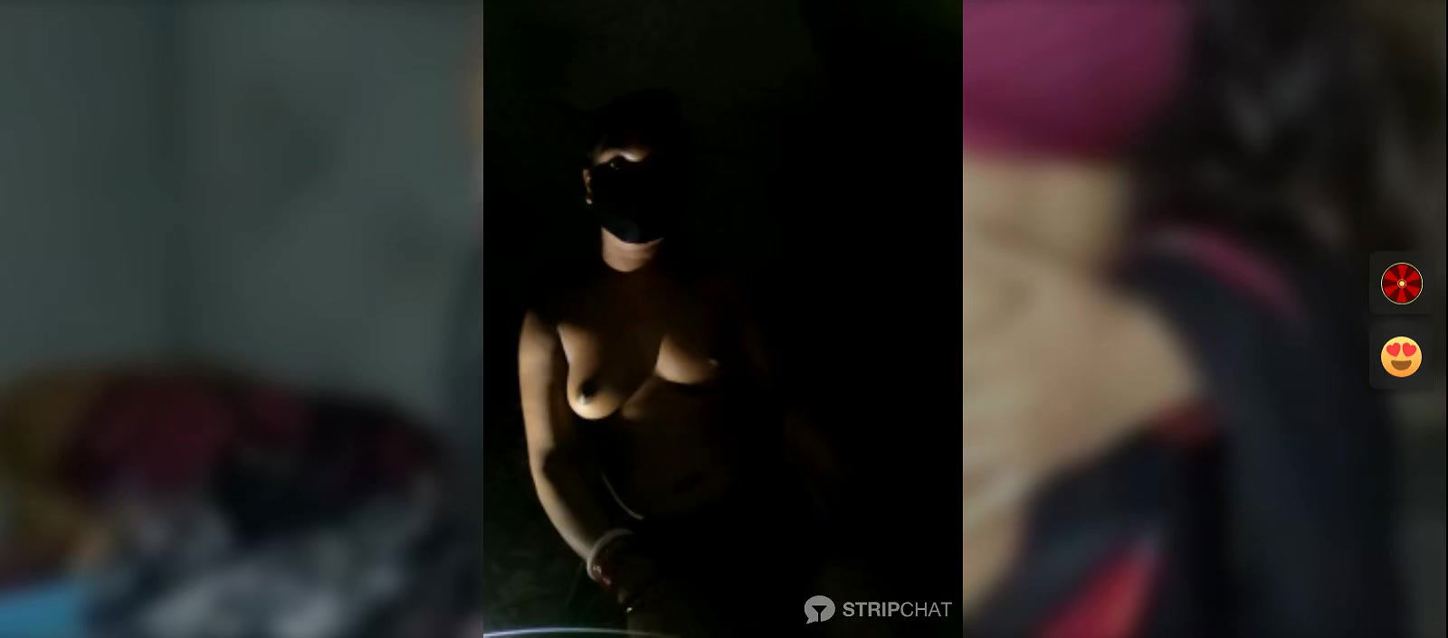 Hot Bhabhi in saree showing her boobs