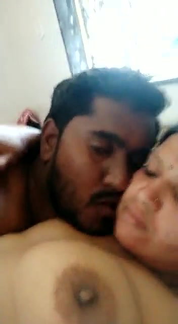 Desi Bhabhi Boob Sucking By evar