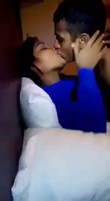 Horny College Lovers Kissing Boob Sucking