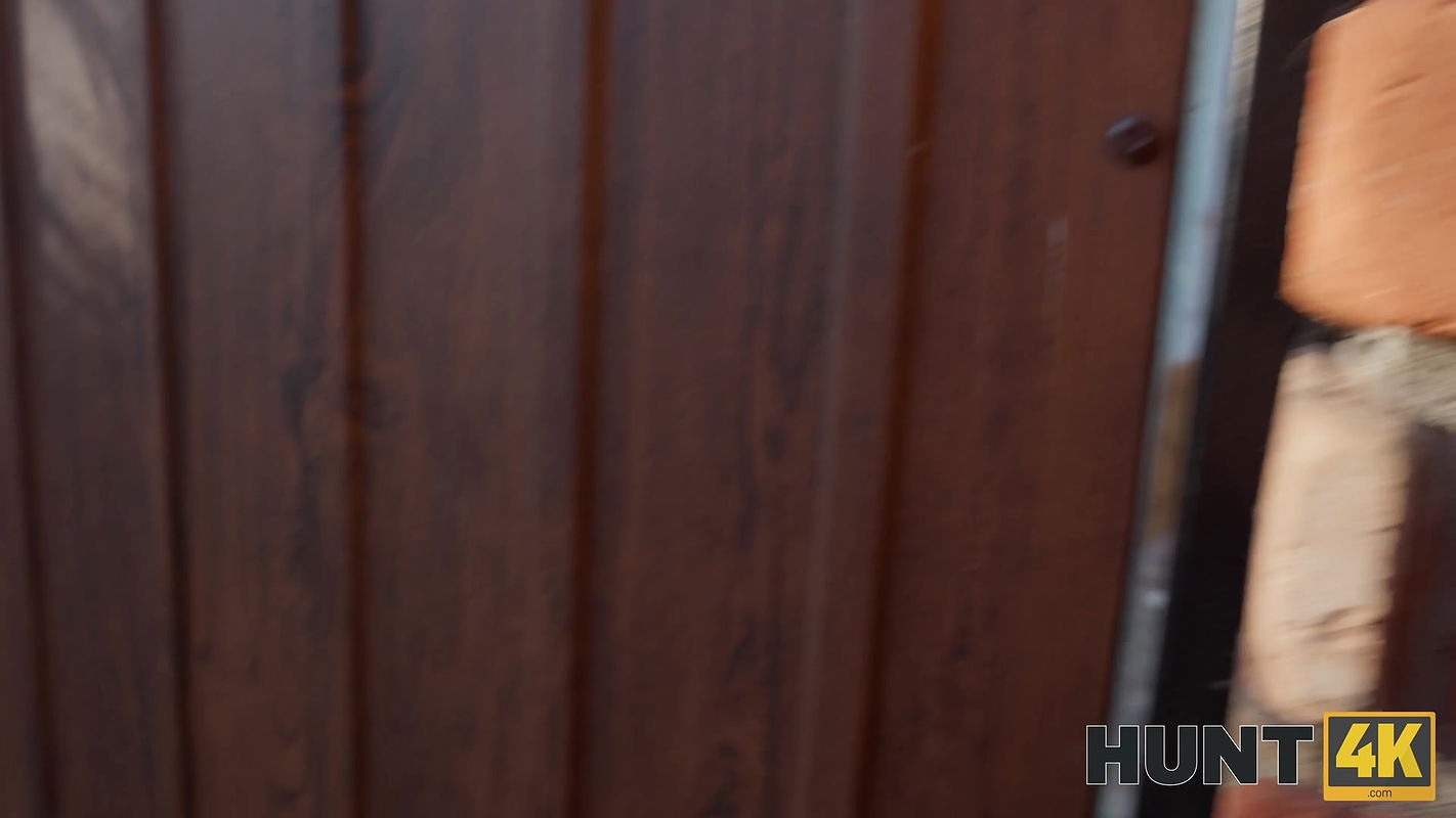 Hunt 4K with Amber Slassh in Samesex cheating