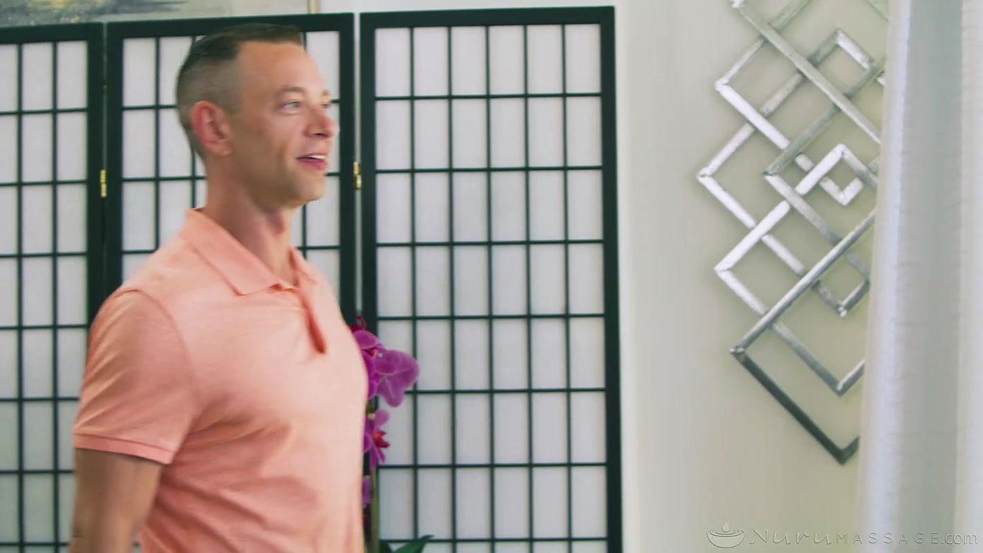 Nuru Massage with Anissa Kate & Emma Rosie in VERY Hands-On Training