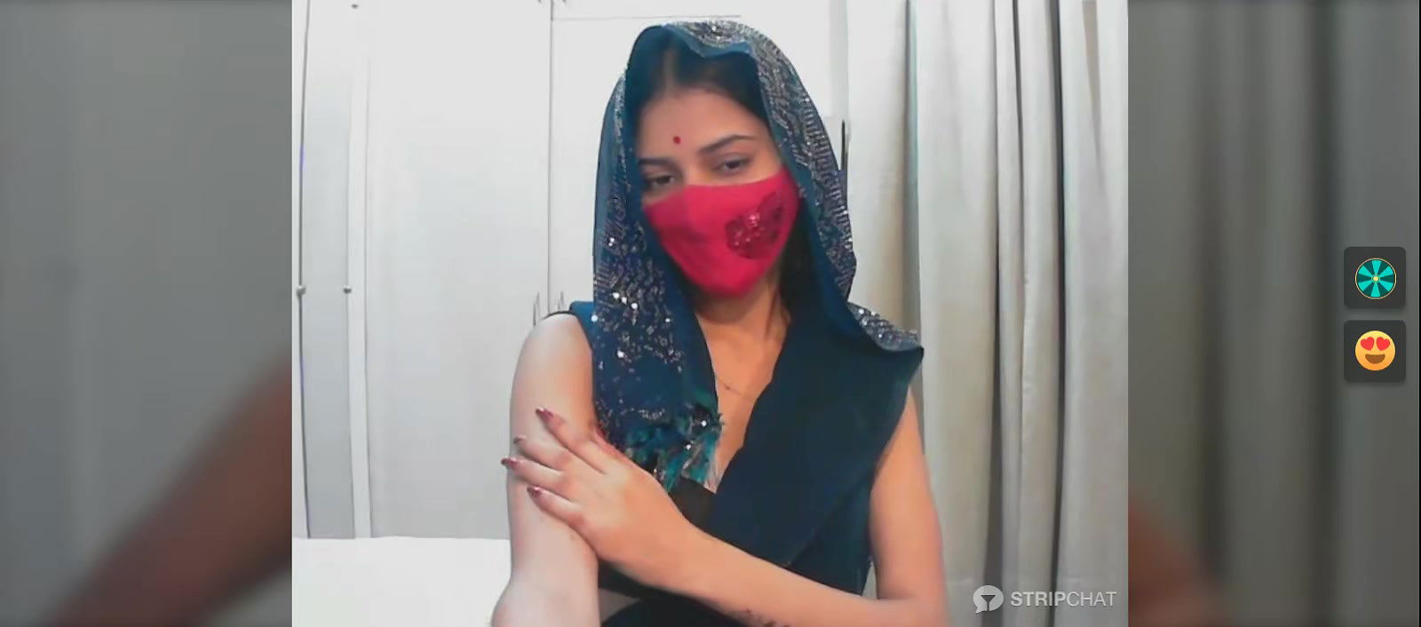 Desi Indian wife covering her sexy body with saree