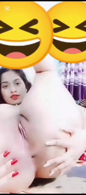 Cute girlfriend show her strip dress to her boyfriend on vc