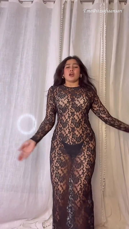 SLUTTY BUSTY STRUCTURE SOFIA ANSARI MOUTHWATERING CLEAVAGE TEASE HQ VIDEO