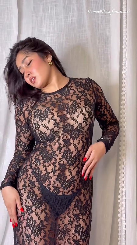 SLUTTY BUSTY STRUCTURE SOFIA ANSARI MOUTHWATERING CLEAVAGE TEASE HQ VIDEO