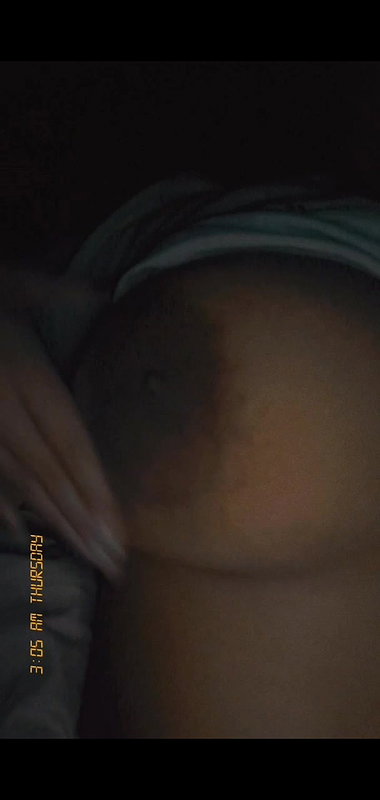 Desi big soft boobie teen showing 2 snaps