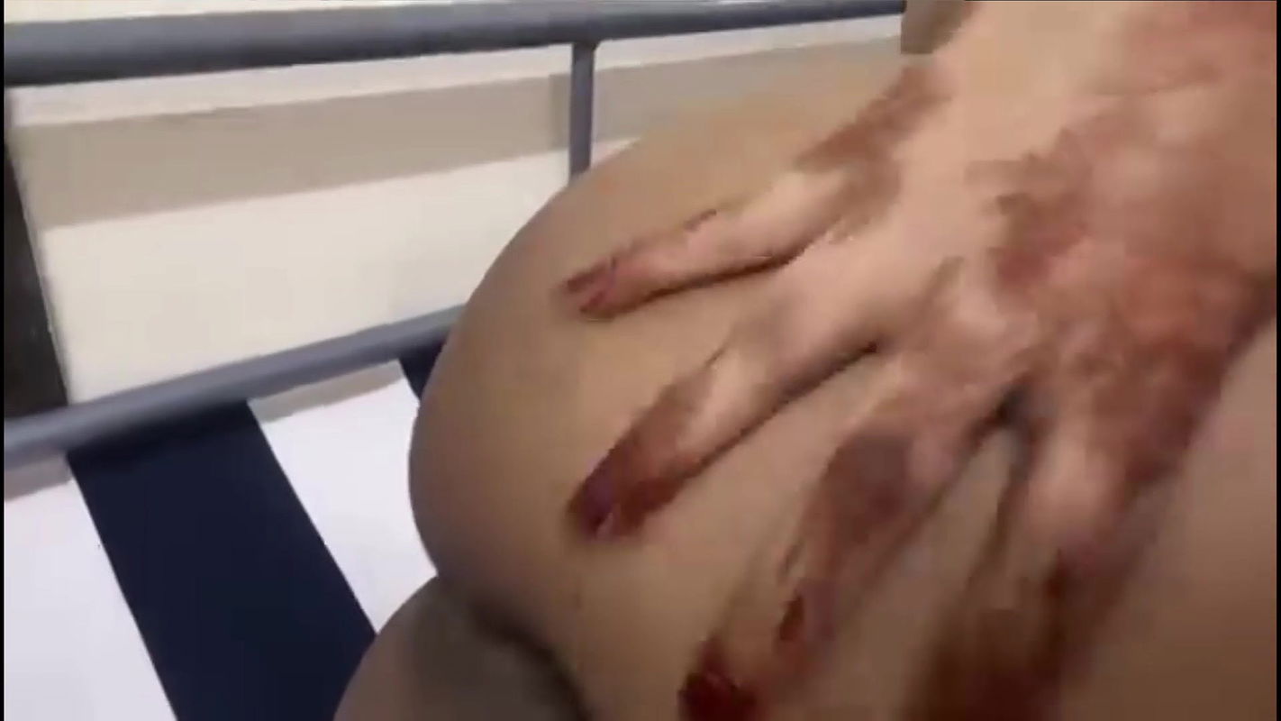 Desi girl masterbating and fingering for bf