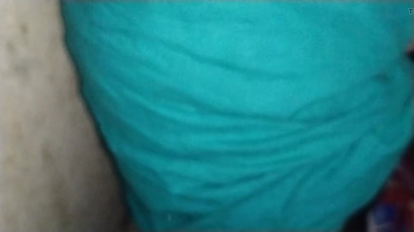 Desi cuckold husband hindi saali se chudai