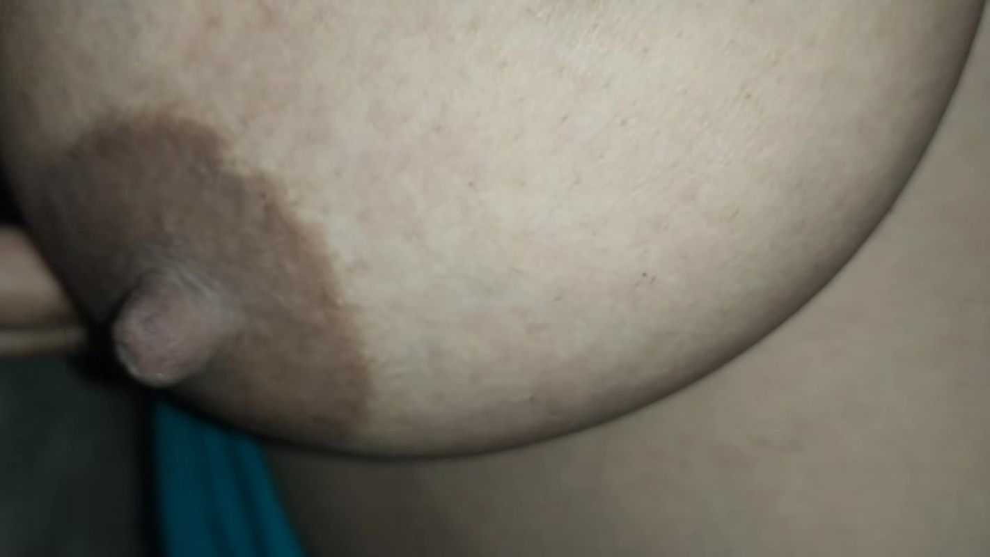 Desi cuckold husband hindi saali se chudai