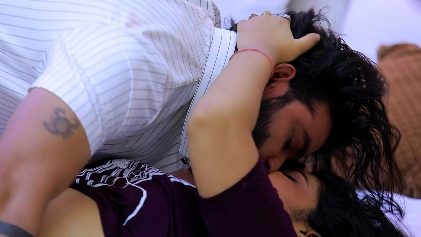 Light in the tenant’s room Went Out and the Girl Got Aroused by the Boy’s Penis