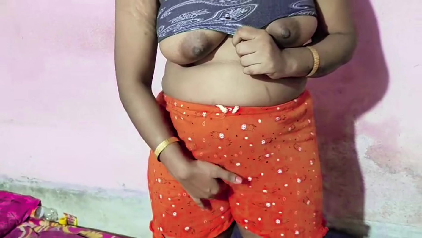 Bigg Ass Bhabhi Nude Dance And Fuck Video