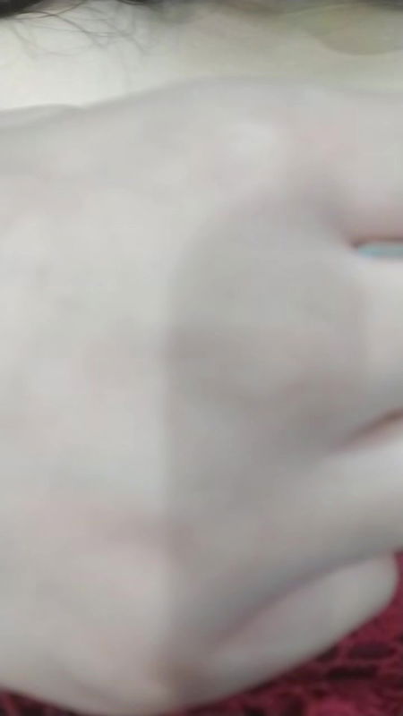 Chupake se le rahi thi maze