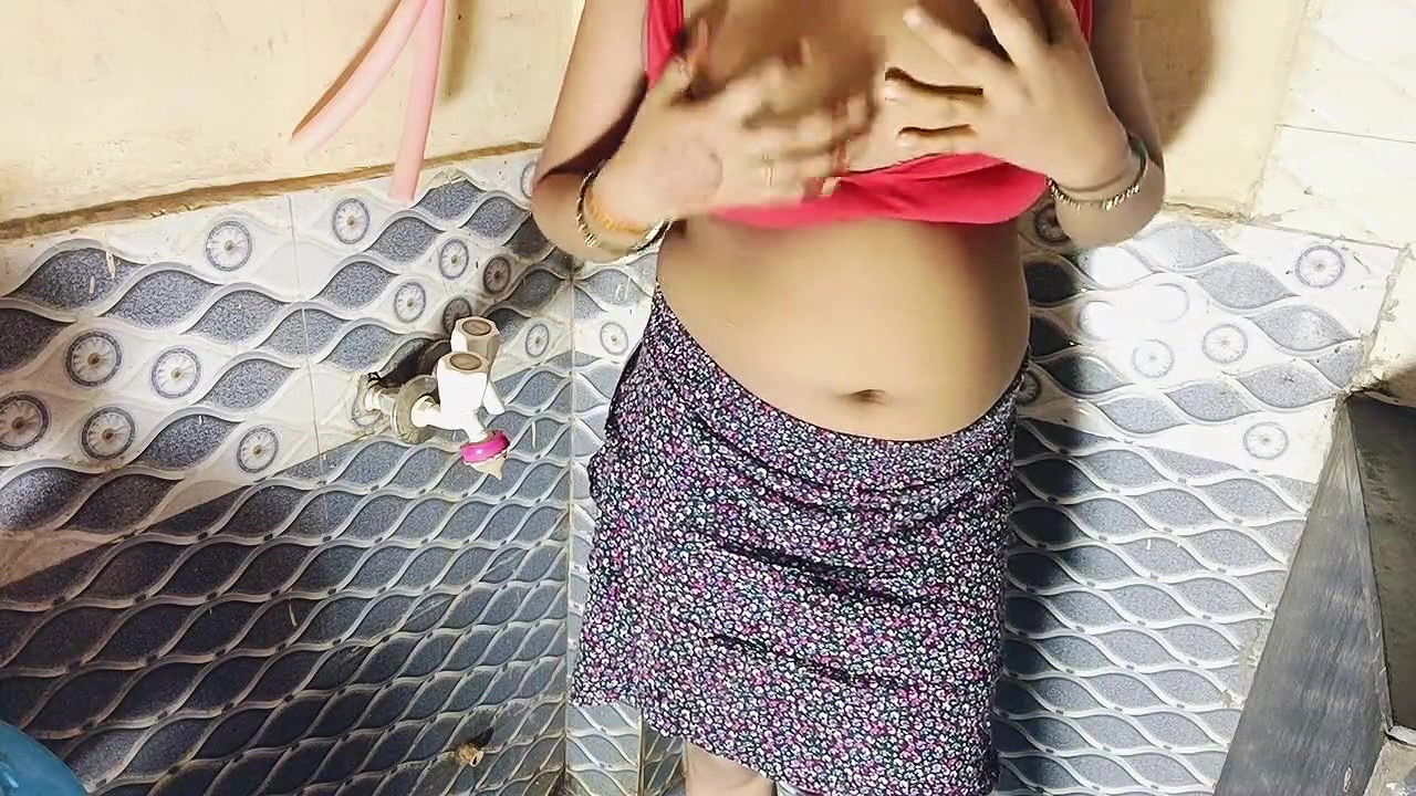 Desi bhabhi ki video single nude video, desi village bahu desi village wife, nude video desi village mother single nude video