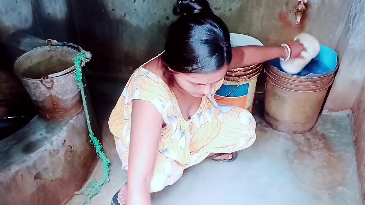 Bathroom Kaamwali Desi Beautiful Girl Tight Pusssy First Time Xxx Videos, Desi Beautiful Village Girl sex videos