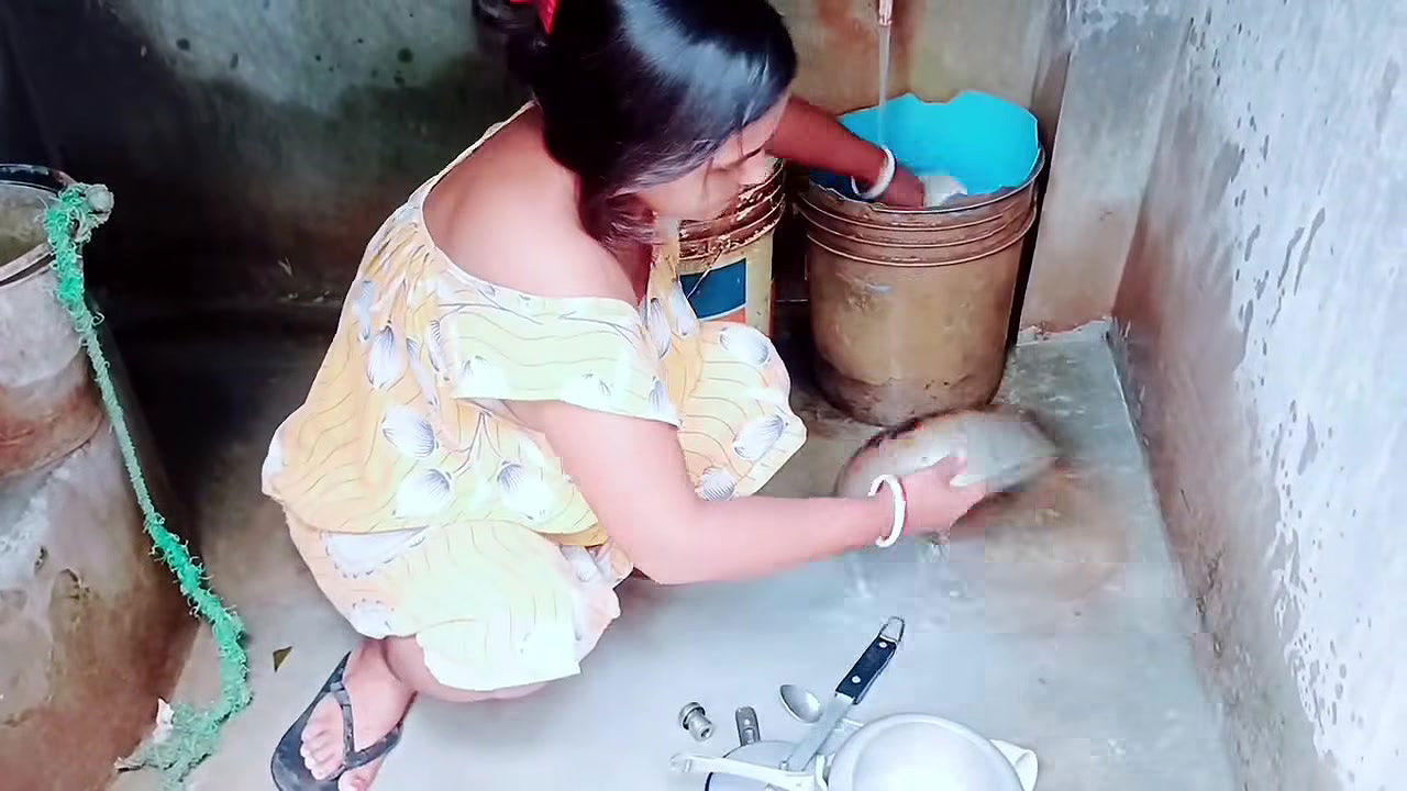 Bathroom Kaamwali Desi Beautiful Girl Tight Pusssy First Time Xxx Videos, Desi Beautiful Village Girl sex videos