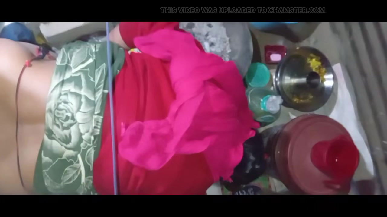 Desi aunty ko Apne room per bulakar chudai Kiya doggy style Mein